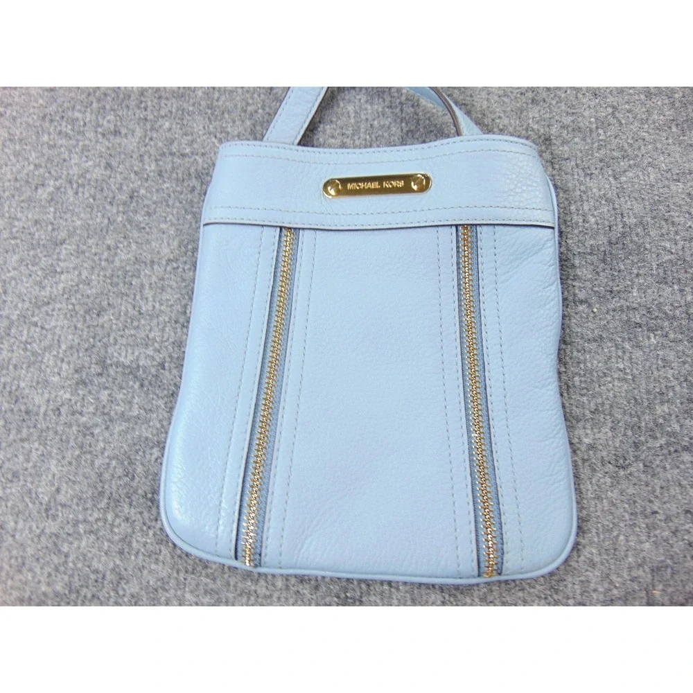 Michael Kors Bedford Crossbody Bag Blue Leather Gold Tone Zipper Detail‎ Small